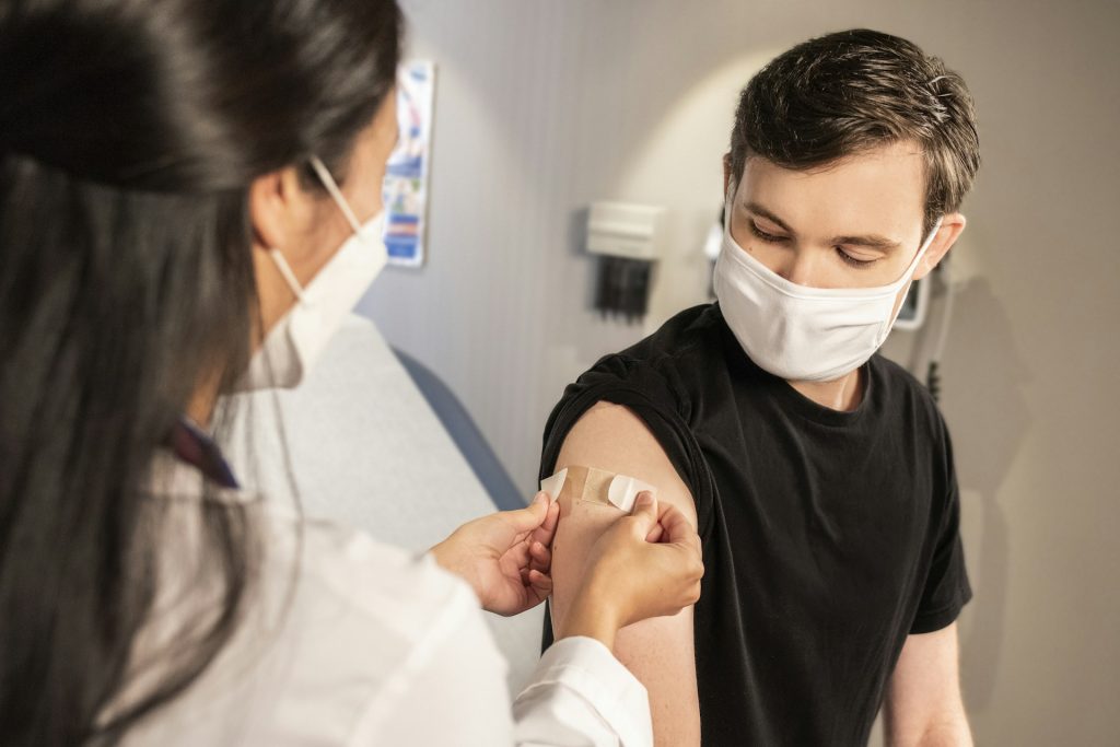 side effects of getting the HPV vaccine